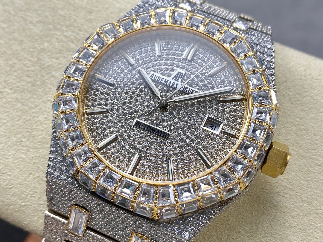 AP RO Full Diamond Baguette Bezel 42mm